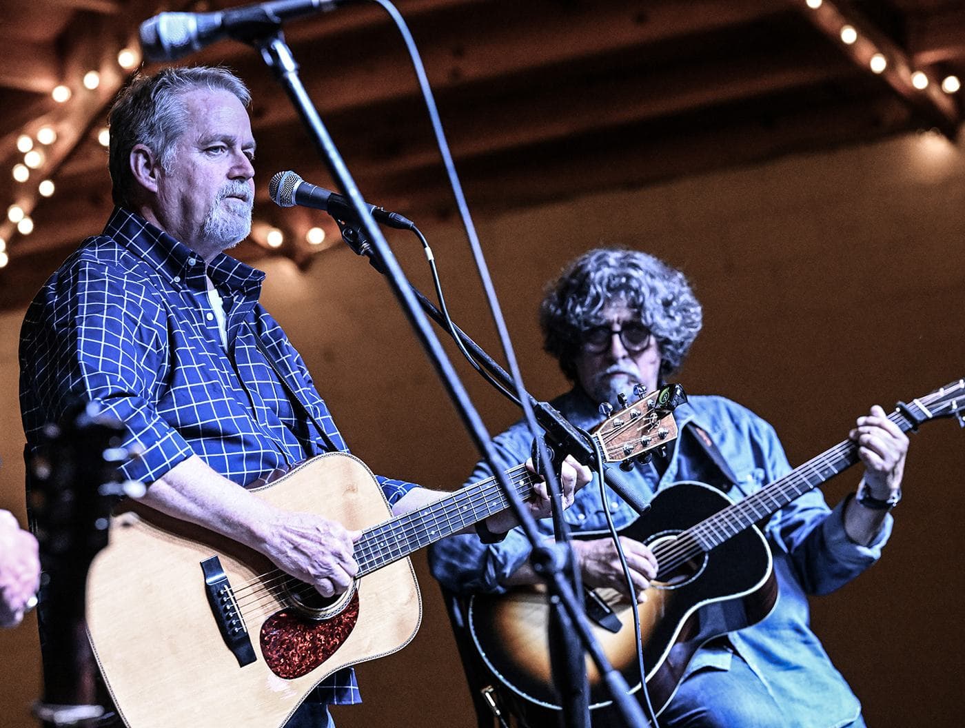 Lance Cowan and Dan Navarro perform