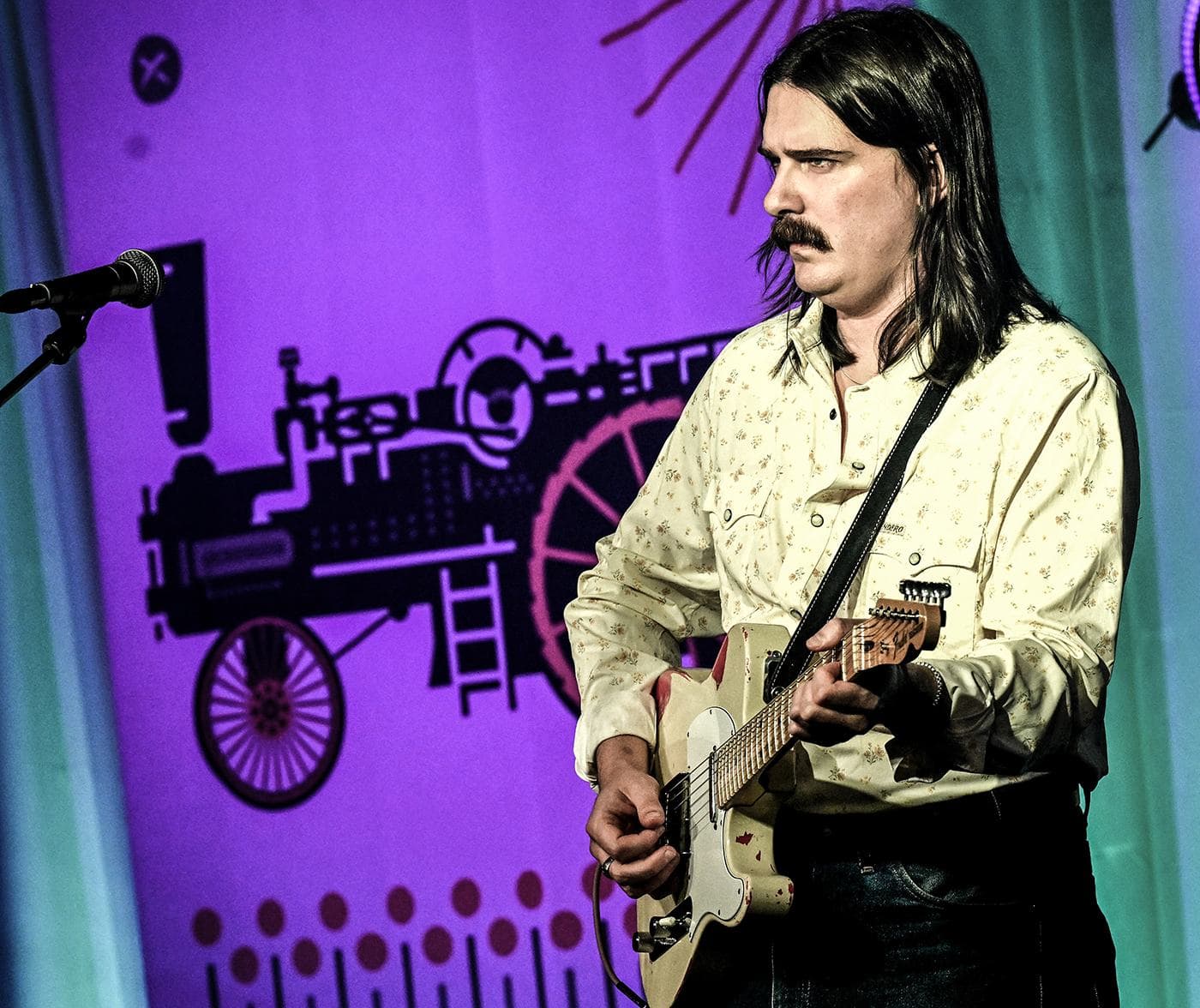 Hunter Pinkston of The Pink Stones perfoms