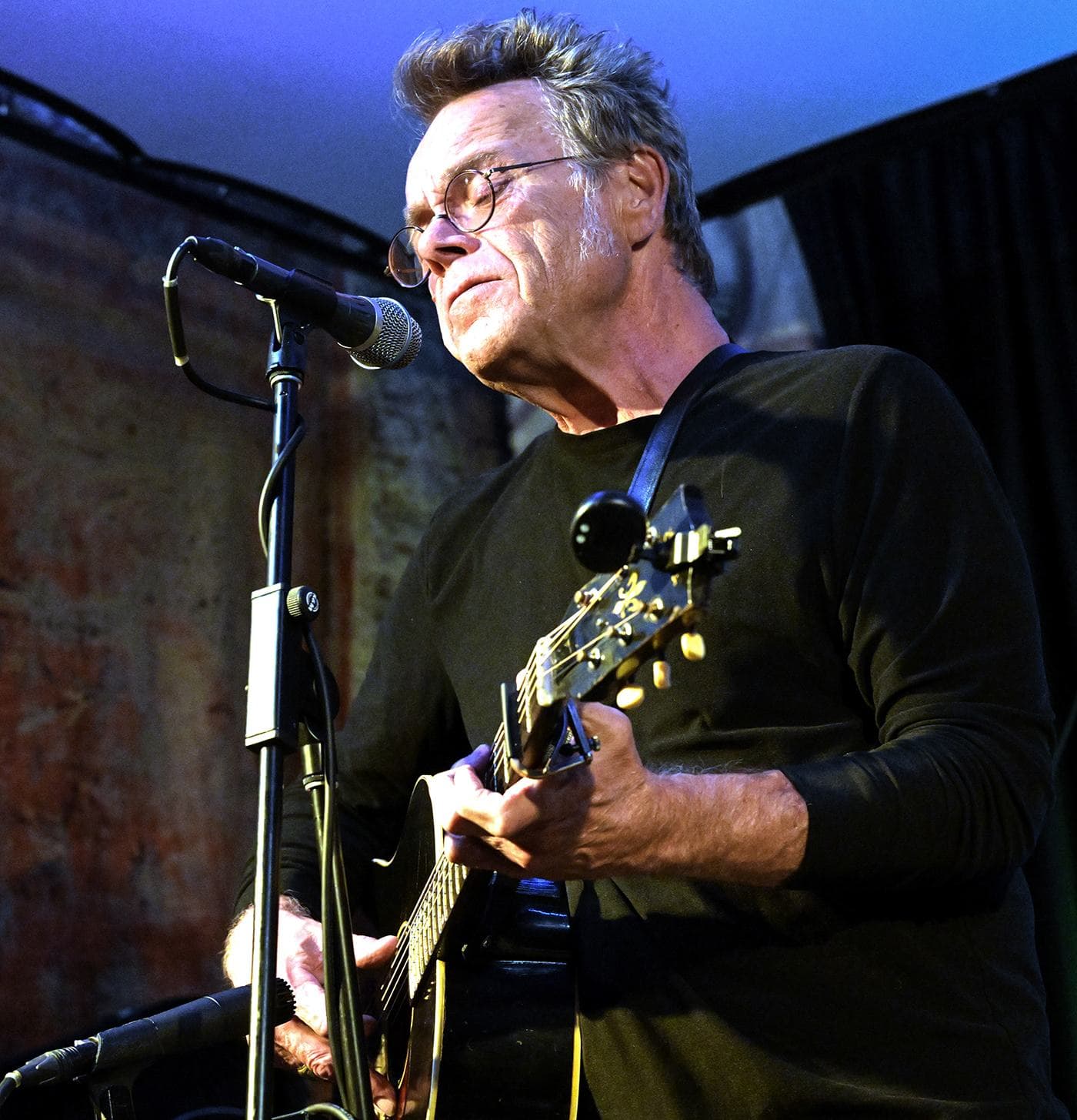 Jeff Black performs